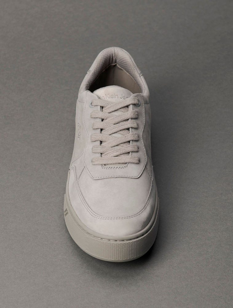 CM5OC43TE547_0968_4-TENIS-CKJ-PALITO-SIDE-CK-NOBUCK