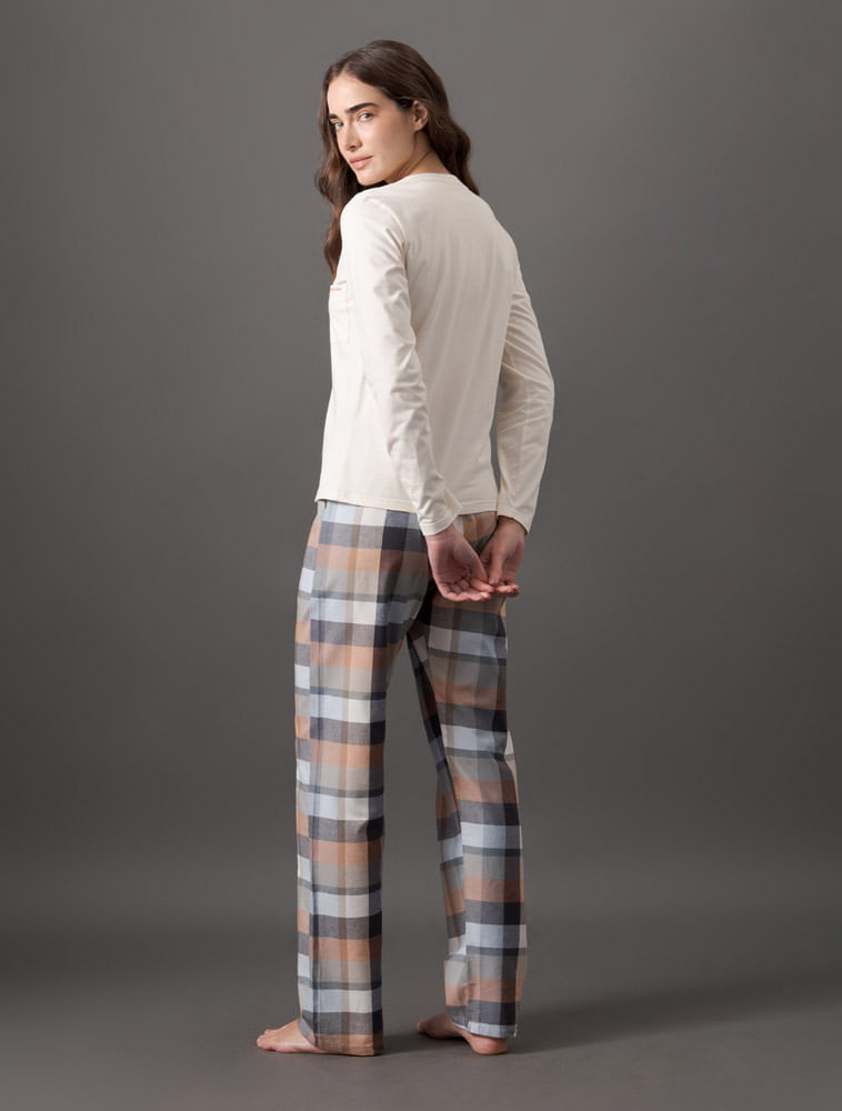 EM0043_0111_2-PIJAMA-FEM-M-L-BOLSO-CALCA-FLANELA-ELAST