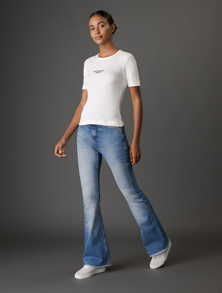 CF5OC01BS384_0111_3-CAMISETA-MC-CKJ-FEM-RIB-RELEVO-FOIL