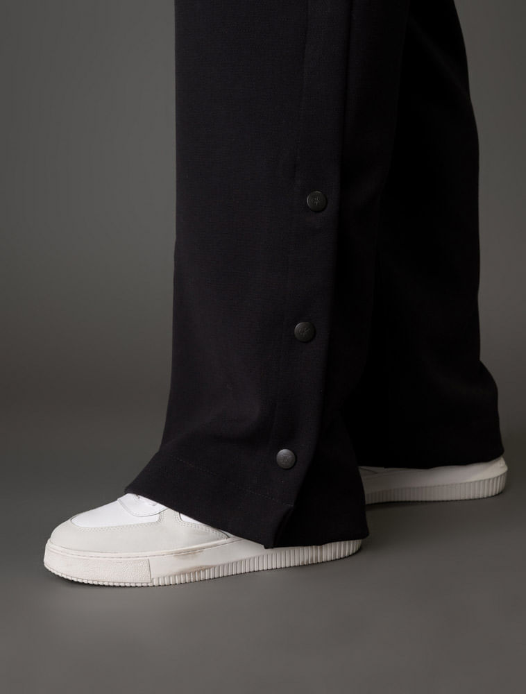 CF5OC10CM030_0987_4-CALCA-CKJ-FEM-BOTOES-LATERAIS