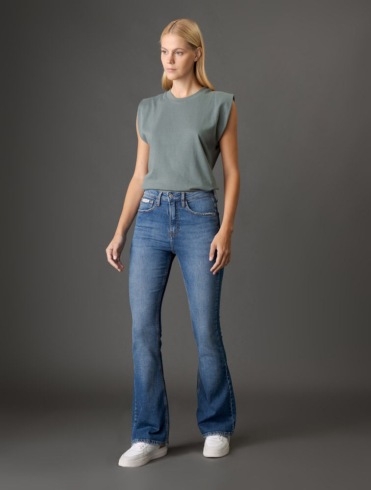 CF5OC11JF109_0585_3-CALCA-JEANS-FLARE-5-POCKETS
