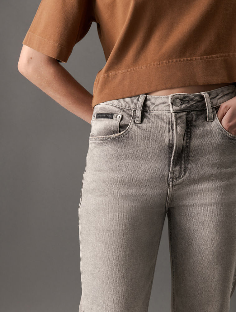 CF5OC11JG606_0905_4-CALCA-JEANS-STRAIGHT-5-POCKETS