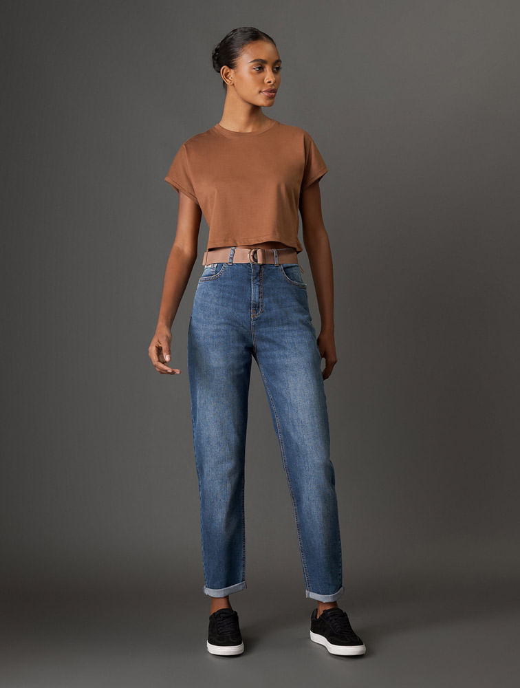 CF5OC11JM077_0585_3-CALCA-JEANS-MOM-CINTO-CK