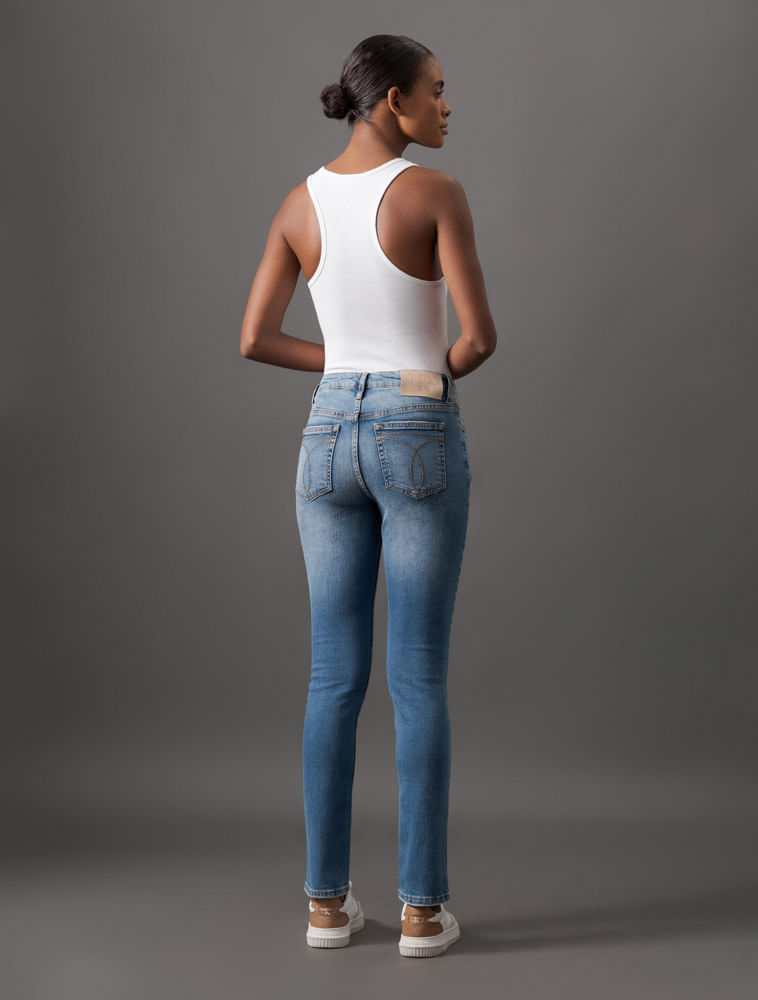 CF5OC11JS576_0585_2-CALCA-JEANS-SLIM-5-POCKETS