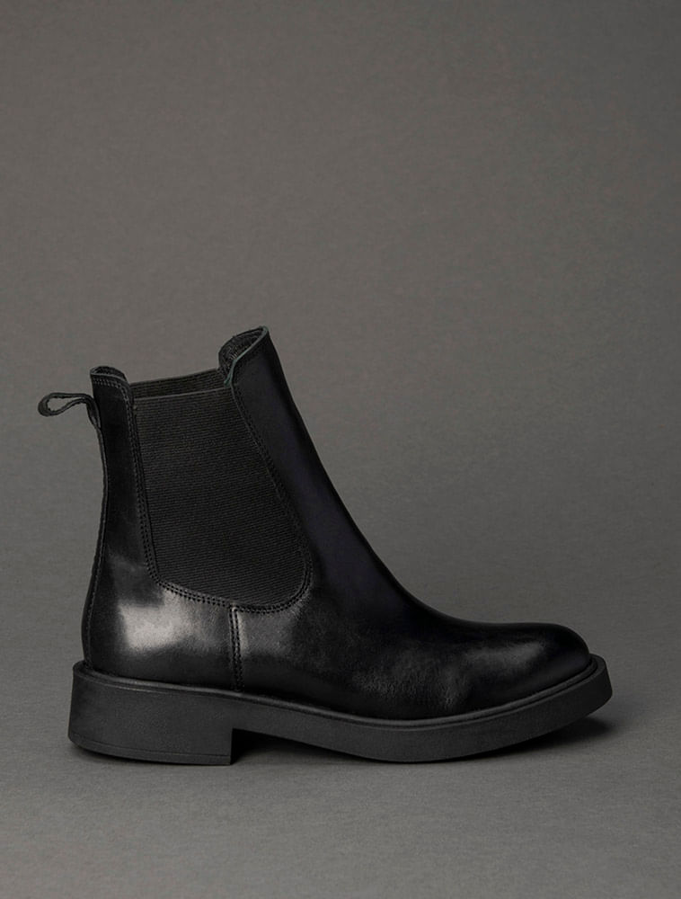 CF5OC43BO232_0987_1-BOTA-CKJ-NEW-CHELSEA
