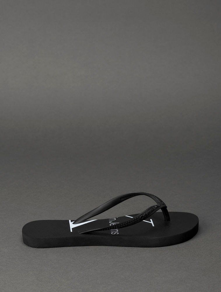 CF5OC43CH831_0987_1-CHINELO-CKJ-RE-ISSUE