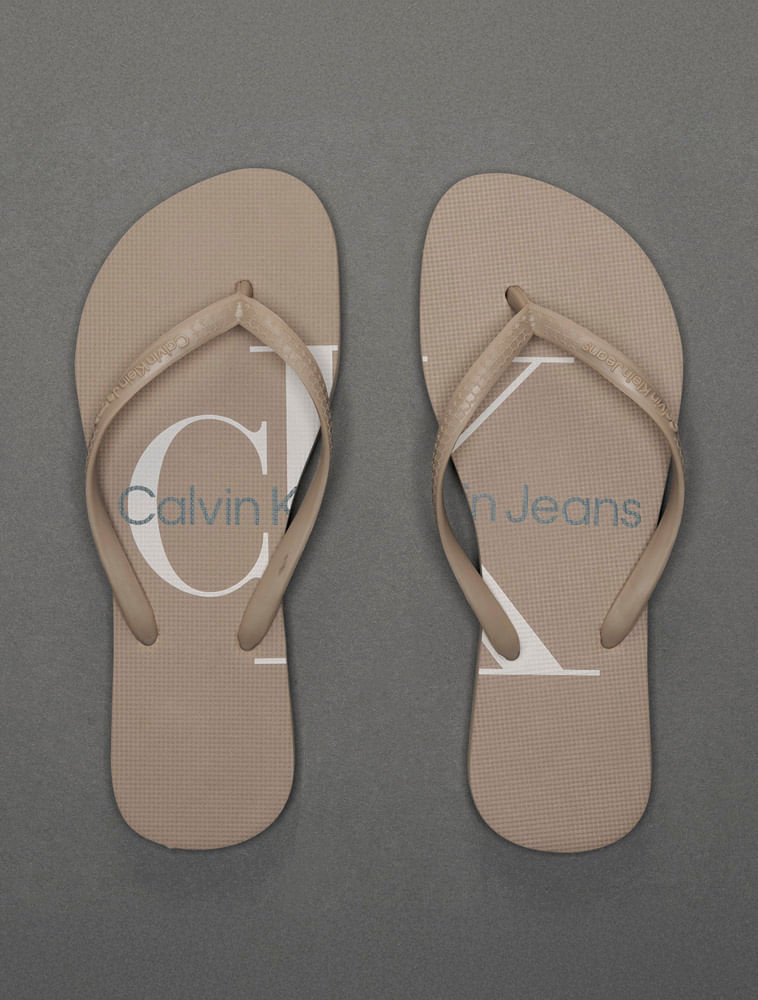 CF5OC43CH831_0712_2-CHINELO-CKJ-RE-ISSUE