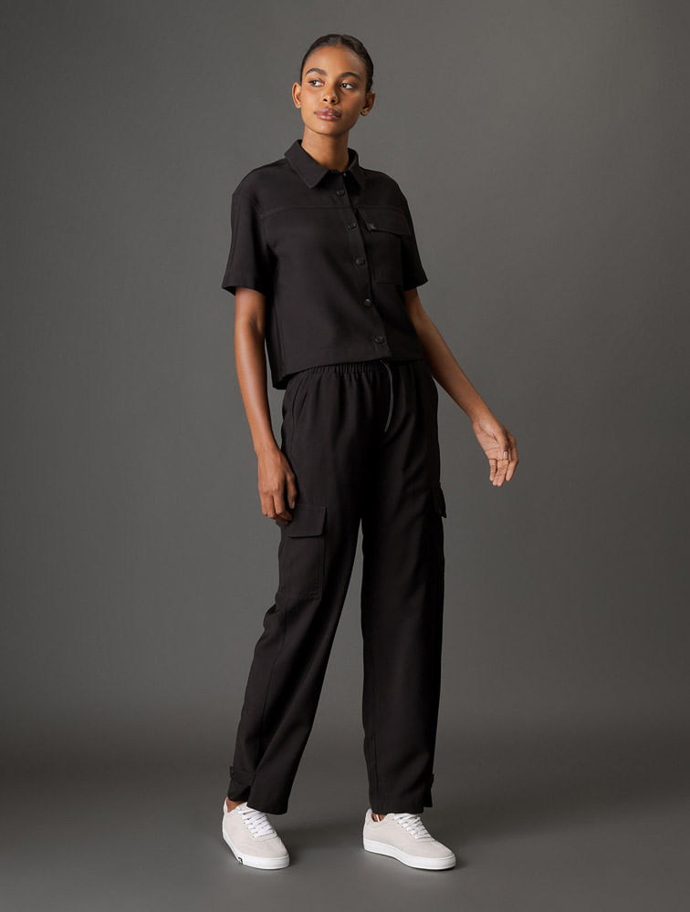 CF5OF03CL224_0987_3-CAMISA-CROPPED-COM-BOTAO-DE-PRESSAO