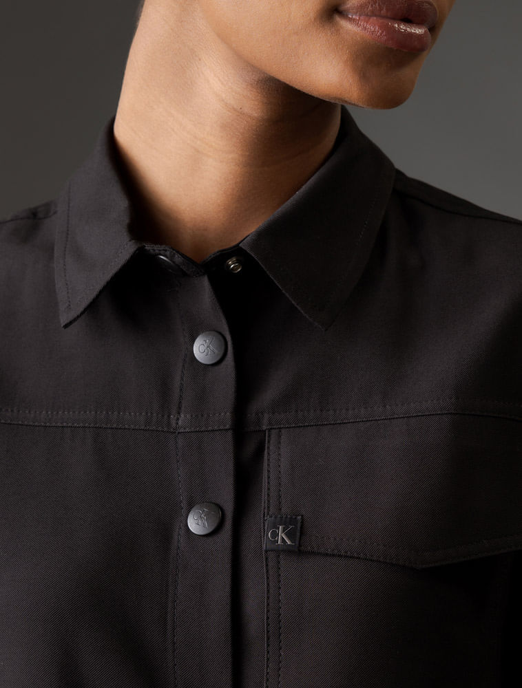 CF5OF03CL224_0987_4-CAMISA-CROPPED-COM-BOTAO-DE-PRESSAO