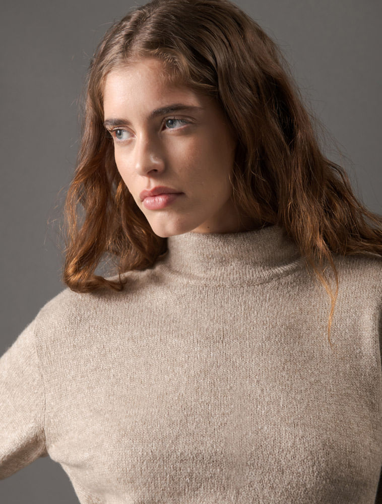 CF5OF04WR282_0712_4-TRICOT-BASICO-CROPPED-DE-GOLA-ALTA
