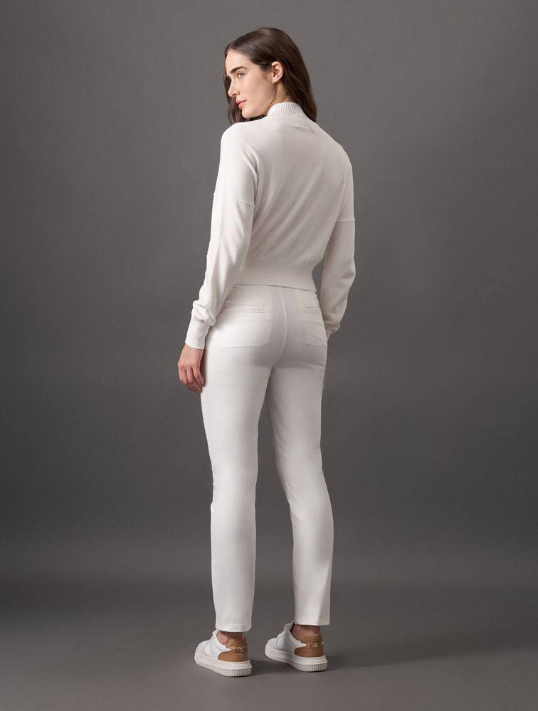 CF5OF04WR349_0111_2-TRICOT-CROPPED-GOLA-LARGA