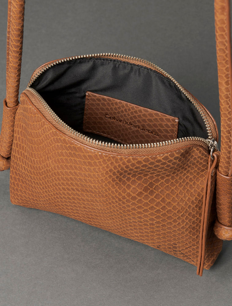 CF5OF86BL504_0769_3-BOLSA-MEDIA-CKJ-SNAKE