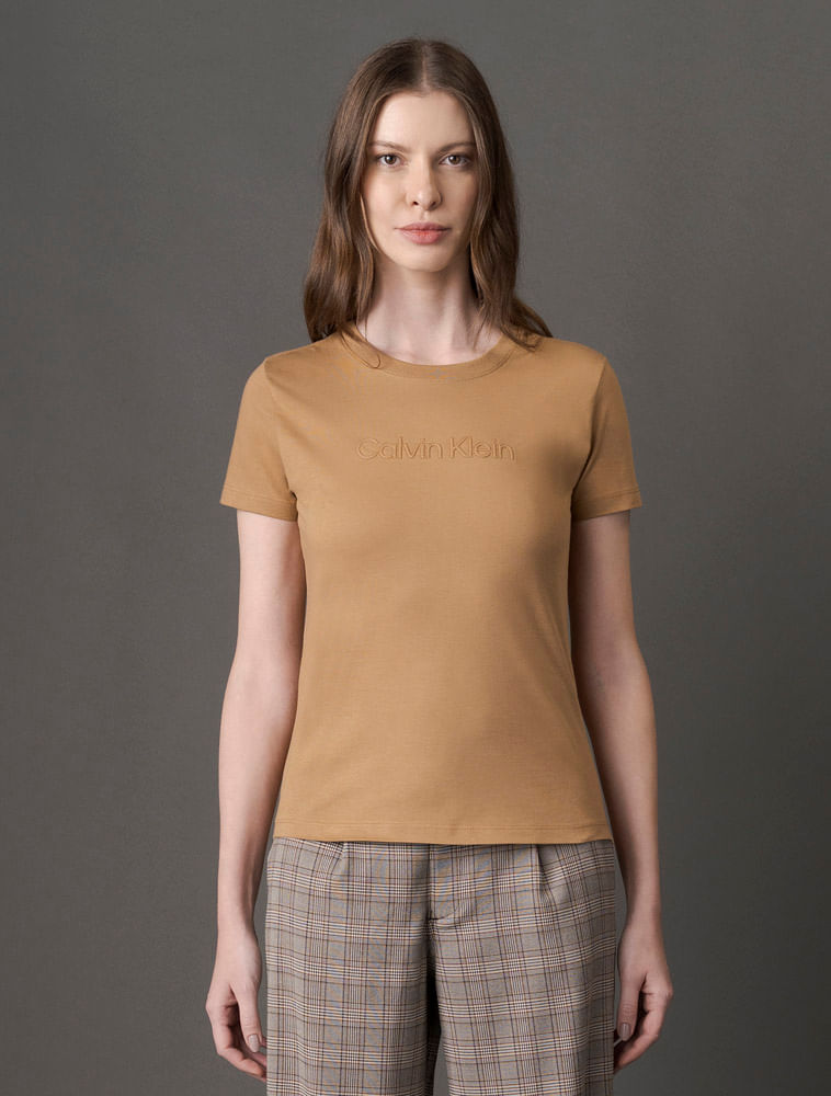 CF5OW01BC222_0749_1-TSHIRT-FEMININA-COM-LOGO-EMBOSSED