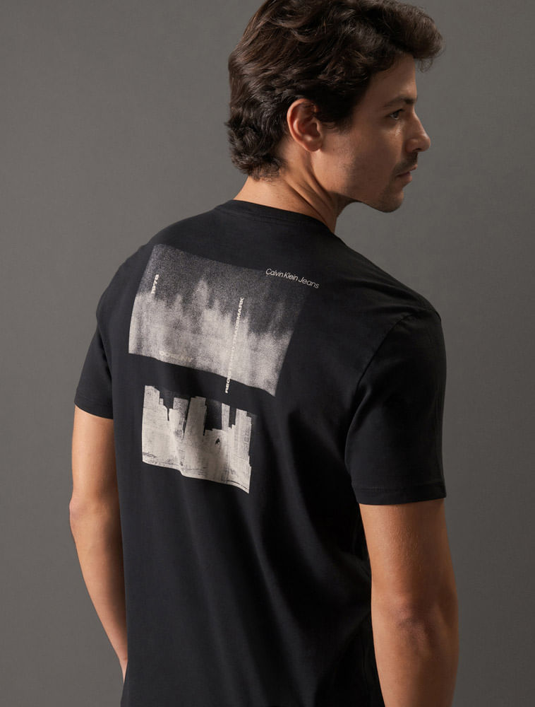 CM5OC01TC705_0987_4-CAMISETA-MC-CKJ-MASC-NYC-UPSIDE-DOWN