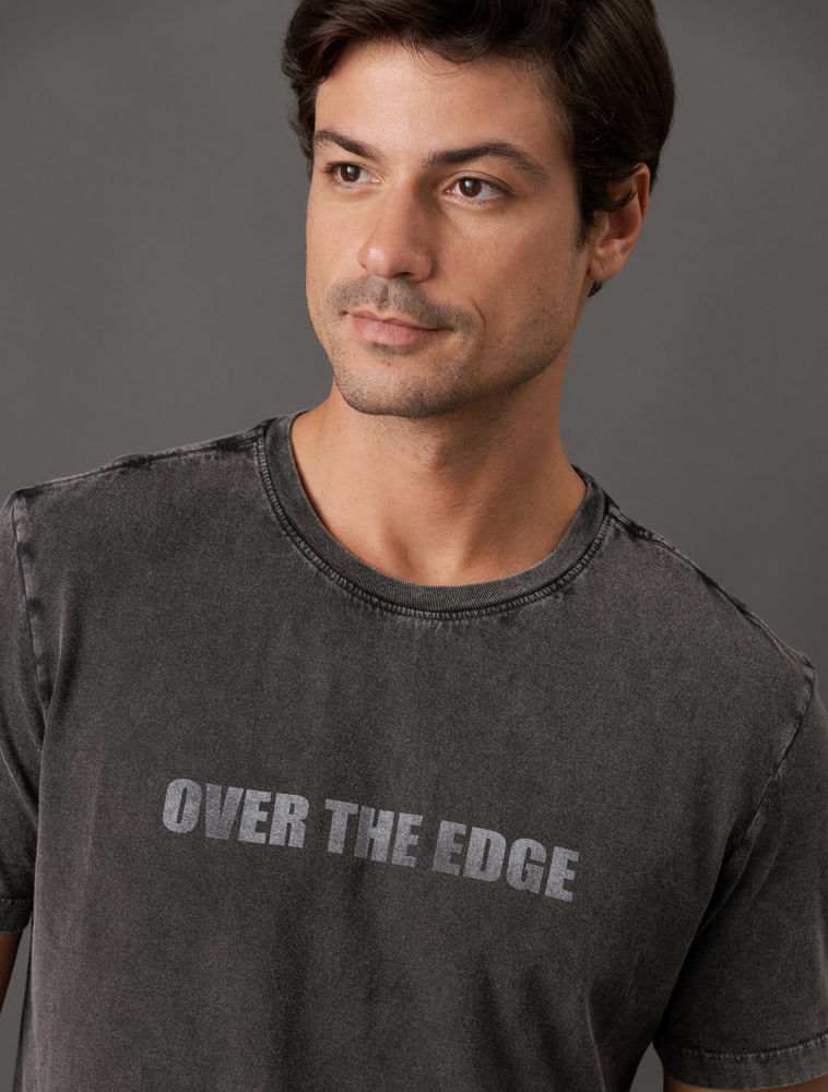 CM5OC01TC720_0984_4-CAMISETA-MC-CKJ-FADING-OVER-THE-EDGE