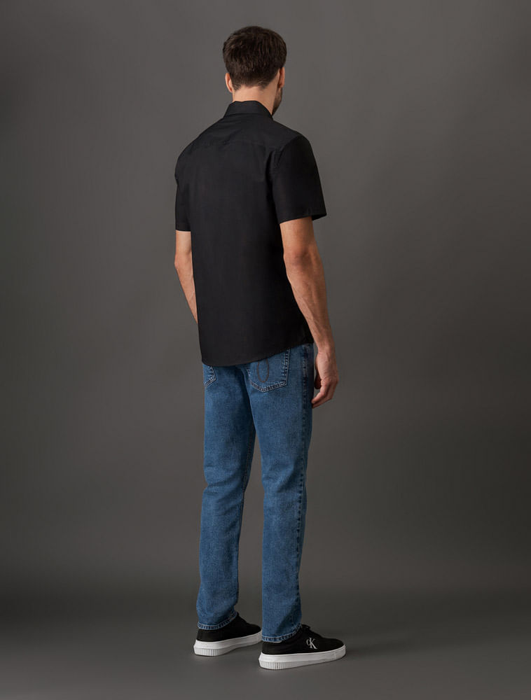 CM5OC03CC789_0987_2-CAMISA-MC-CKJ-BASICA-LOGO-NO-PEITO