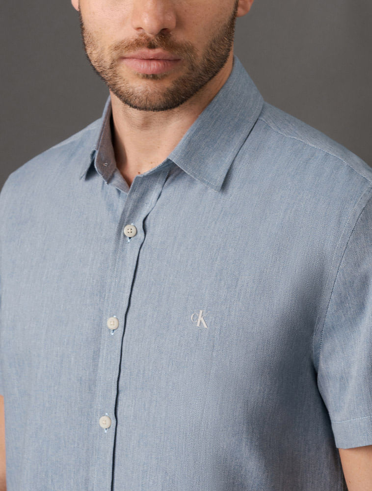 CM5OC03CC790_0586_4-CAMISA-MC-CKJ-SLIM-COM-BOLSO