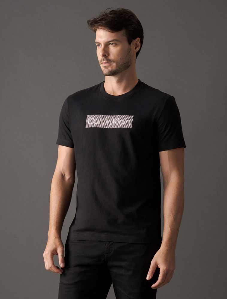 CM5OW01TC750_0987_1-CAMISETA-MC-CK-MASC-BOX-STRIPED