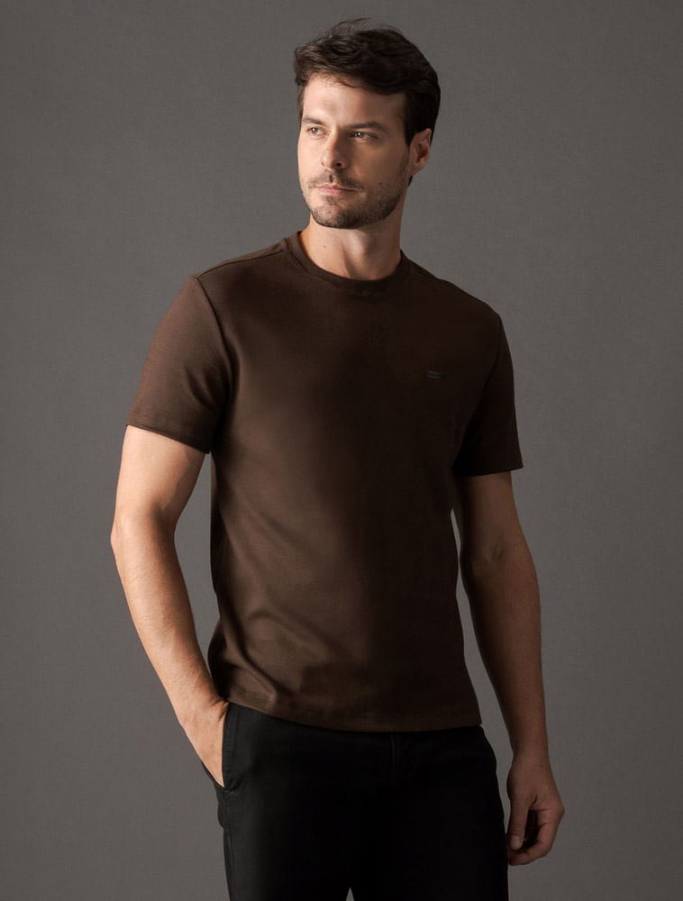 CM5OW01TC777_0778_1-CAMISETA-MC-CK-MASC-LOGO-SUEDINE