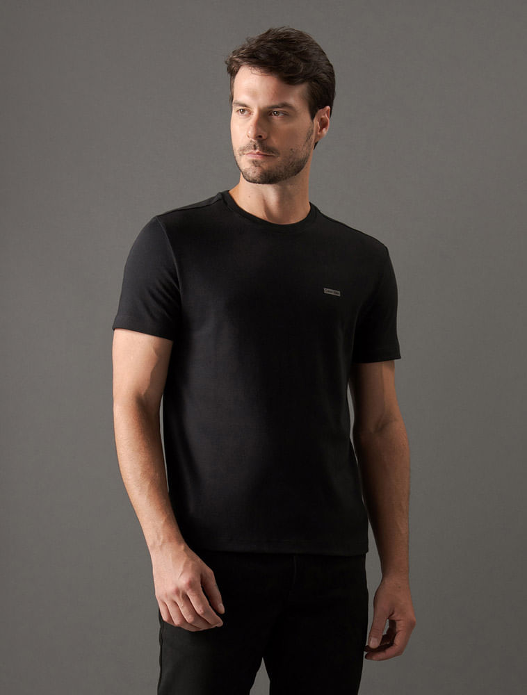 CM5OW01TC777_0987_1-CAMISETA-MC-CK-MASC-LOGO-SUEDINE