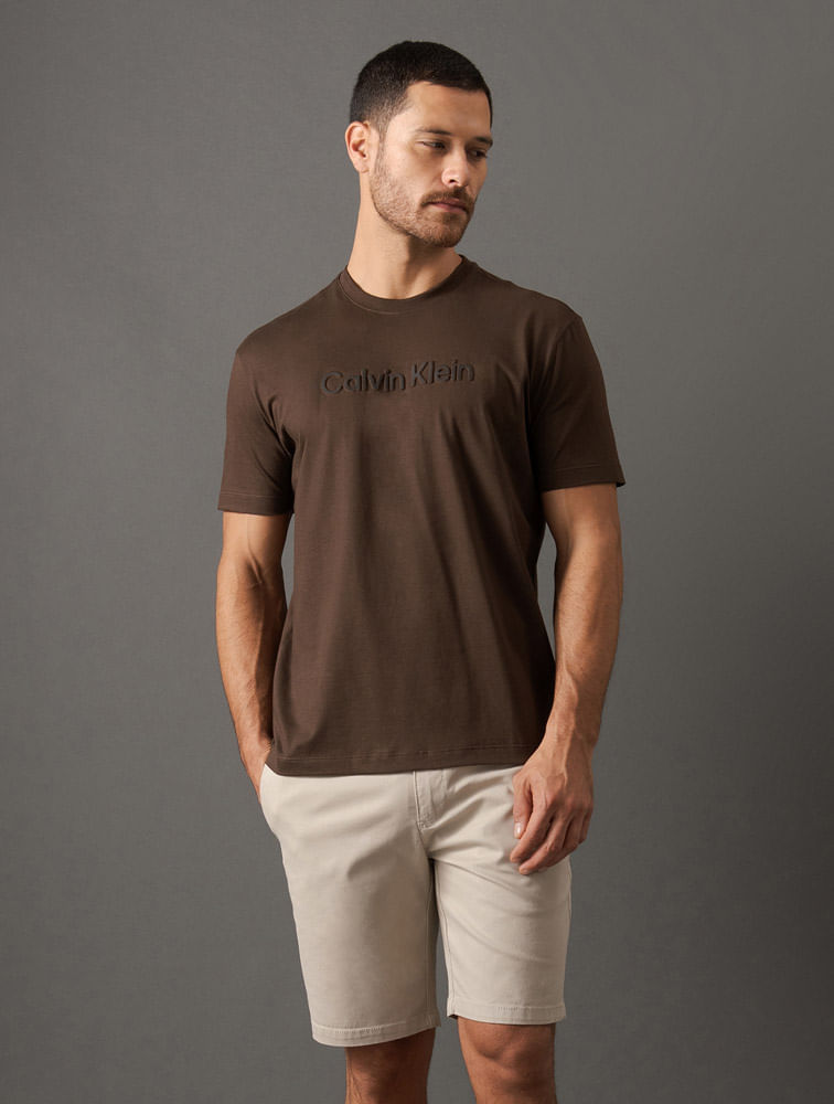 CM5OW01TC779_0778_1-CAMISETA-MC-CK-MASC-EMBOSSED-COLOR