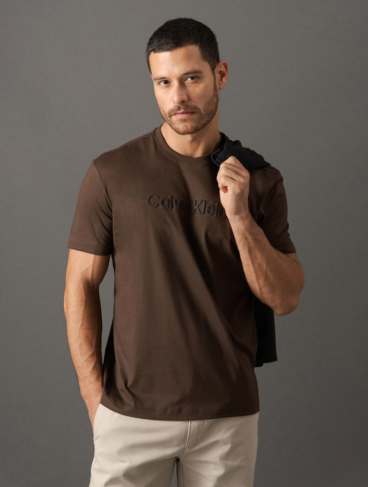 CM5OW01TC779_0778_5-CAMISETA-MC-CK-MASC-EMBOSSED-COLOR