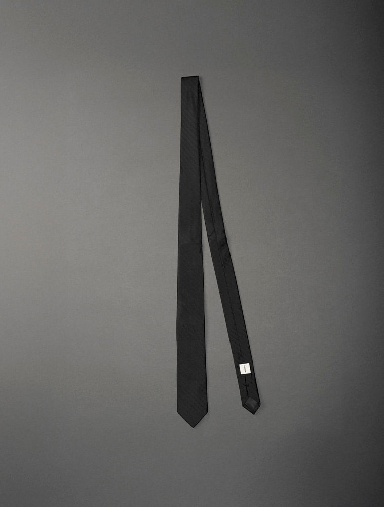 K10K113512_0987_1-GRAVATA-CK-SLIM-MINIMAL-STRIPE-SEDA