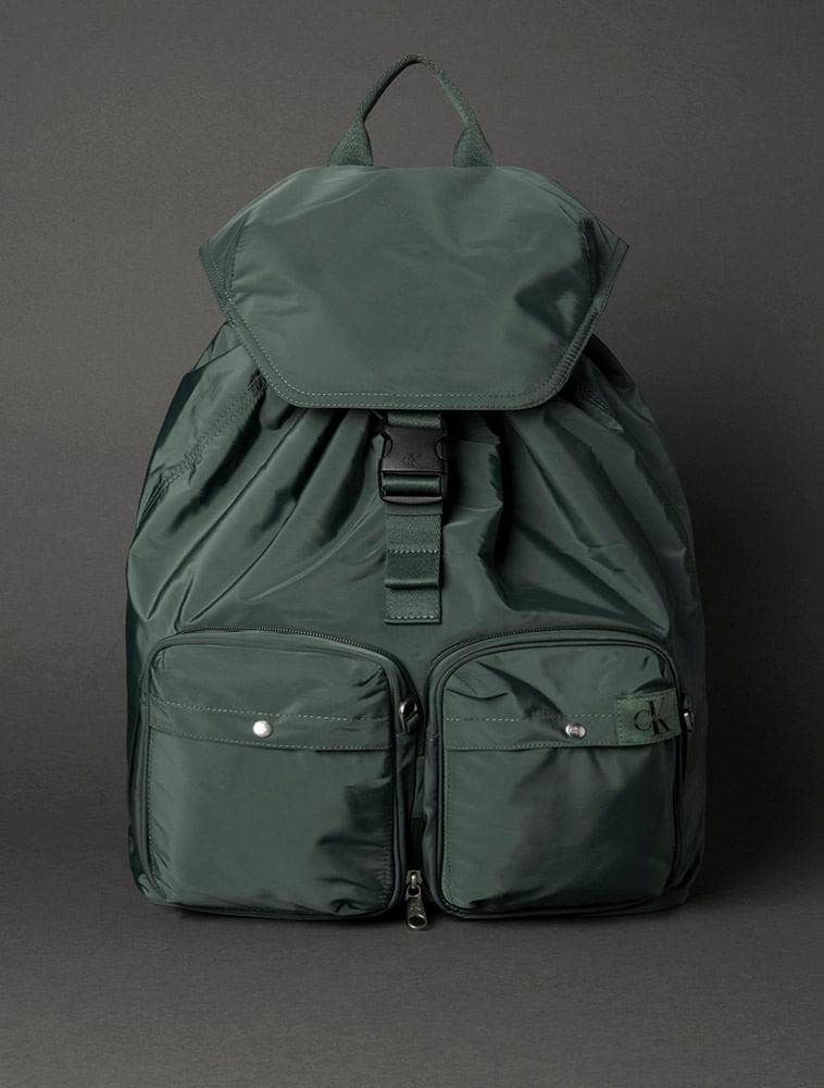 K50K512547_0684_1-MOCHILA-UTILITARIA-CKJ-2-EM-1