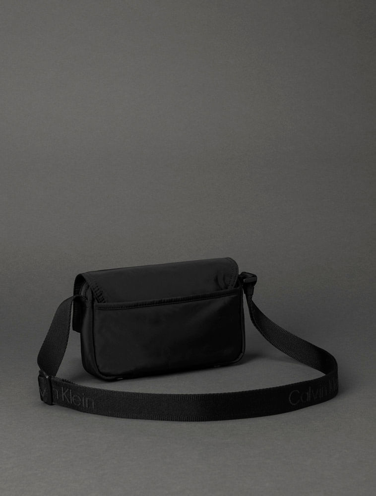 K50K512566_0987_2-BOLSA-CKJ-CAMERA-BAG-TRANSVERSAL