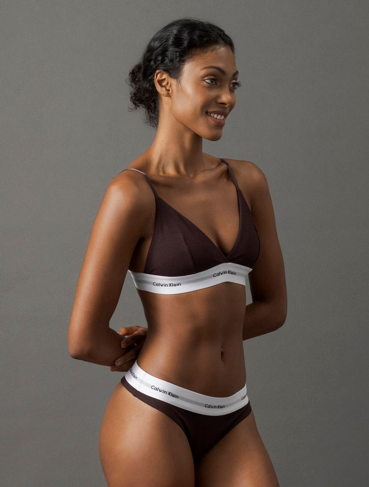 LUC329_0778_1-TOP-TRIANGULO-MODERN-RIB