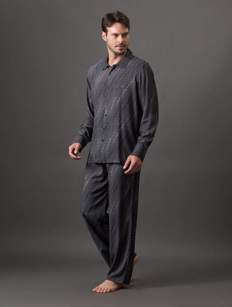 LUN047_0984_5-PIJAMA-MASC-PLANO-BOTOES-M-L-E-CALCA