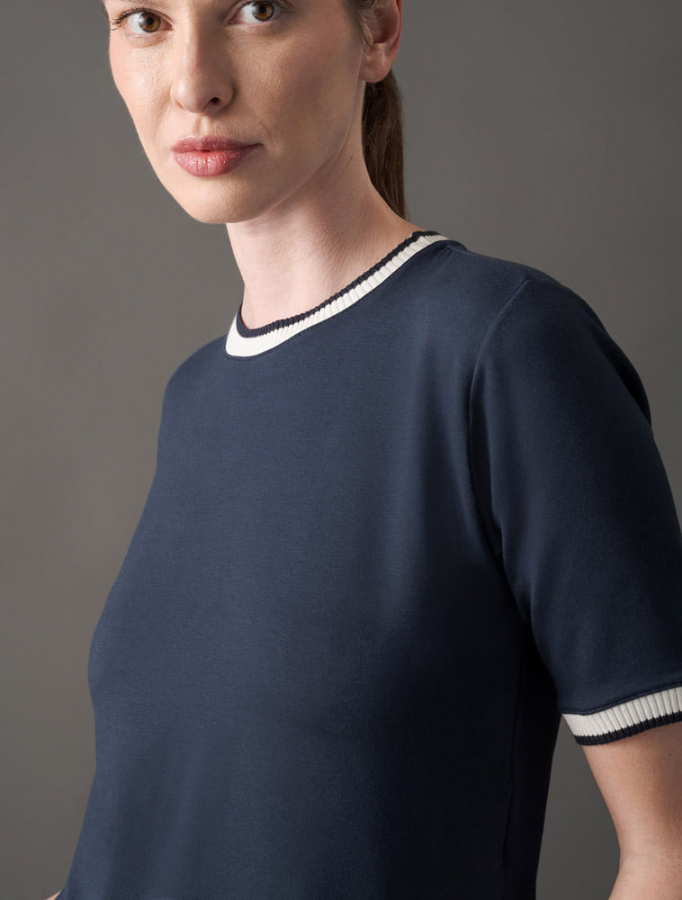 CF5OW01BC220_0598_3-TSHIRT-COM-FRISO-CONTRASTANTE