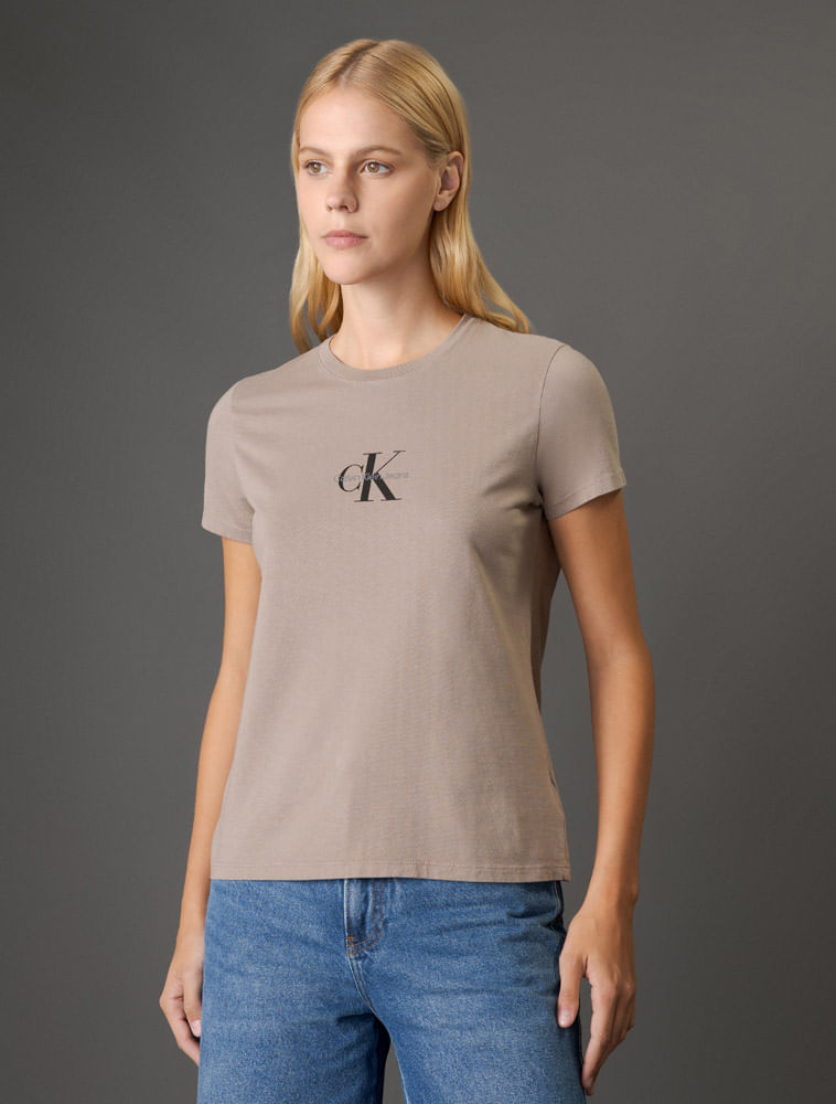 CKJF127H_0716_1-CAMISETA-CKJ-FEM-REISSUE-CENTRALIZADO