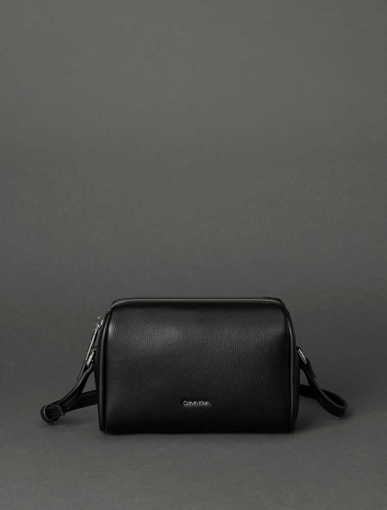 K60K612519_0987_1-BOLSA-CK-REFINE-CAMERA-BAG