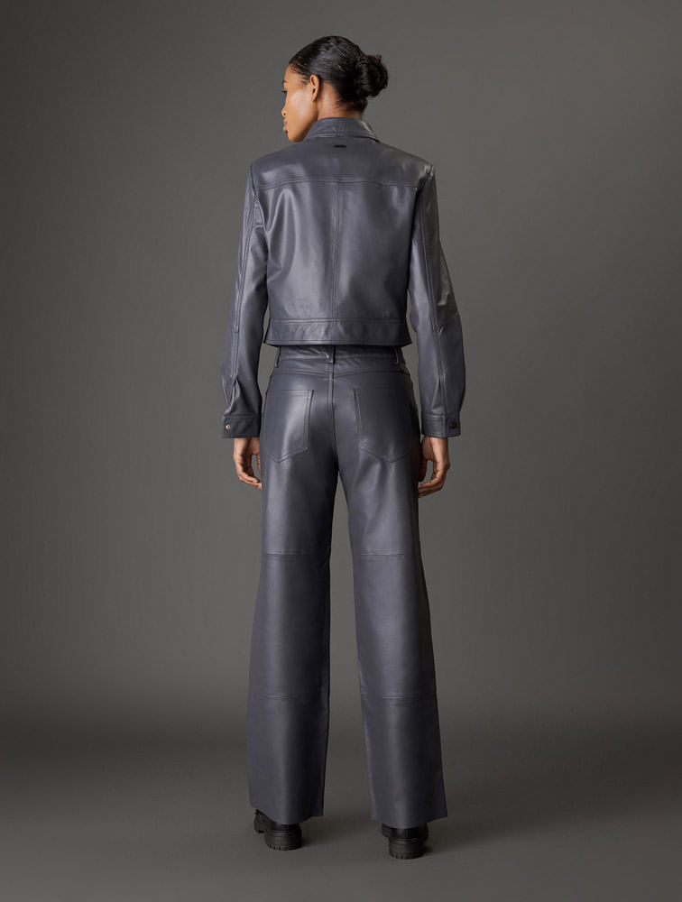 CF5OF10CL035_0984_3-CALCA-FIVE-POCKETS-DE-COURO