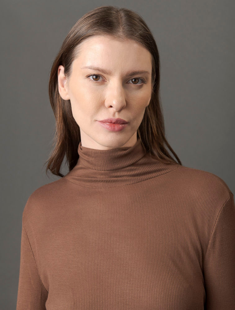 CF5OW01BL821_0778_4-BLUSA-MANGA-LONGA-GOLA-ALTA-BASICA