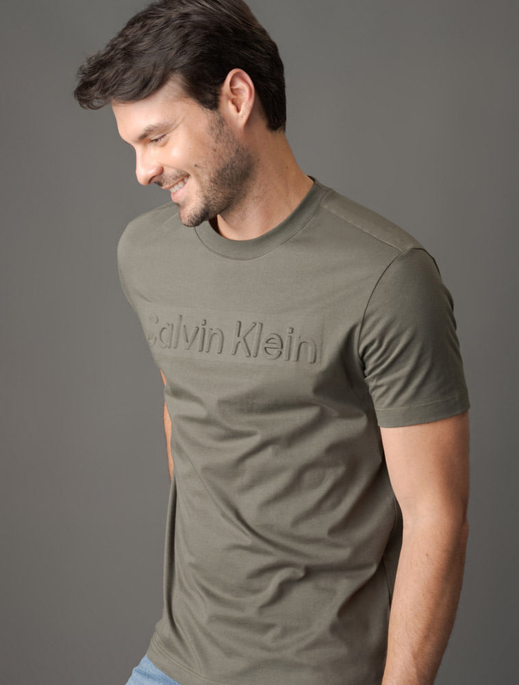 CKSM106H_0684_5-T-SHIRT-MC-EMBOSSING
