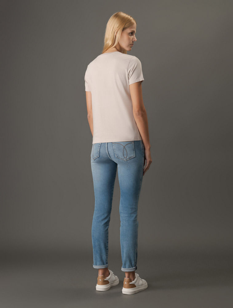 CKJF100H_0703_2-CAMISETA-CKJ-FEM-MICROLOGO-PEITO