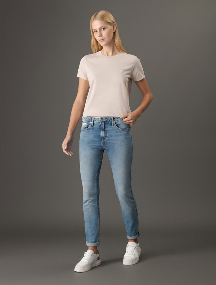 CKJF100H_0703_3-CAMISETA-CKJ-FEM-MICROLOGO-PEITO