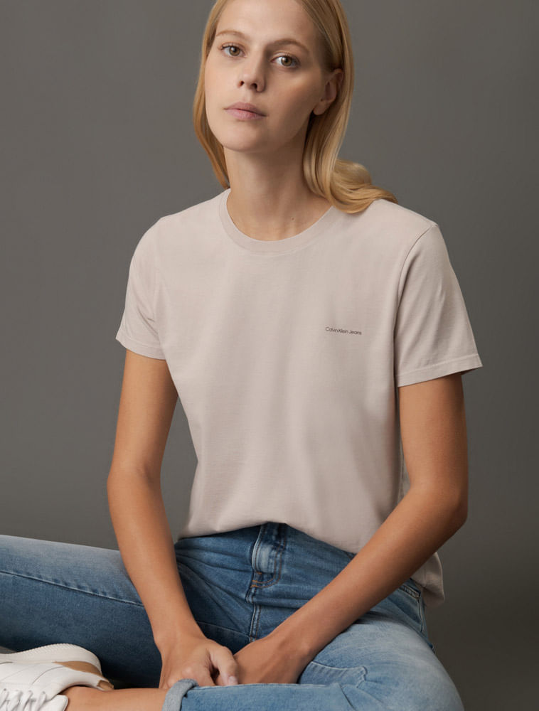 CKJF100H_0703_5-CAMISETA-CKJ-FEM-MICROLOGO-PEITO