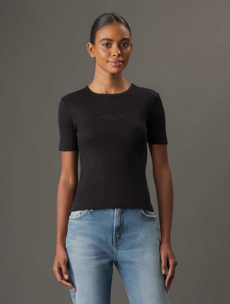 CF5OC01BS384_0987_1-CAMISETA-MC-CKJ-FEM-RIB-RELEVO-FOIL