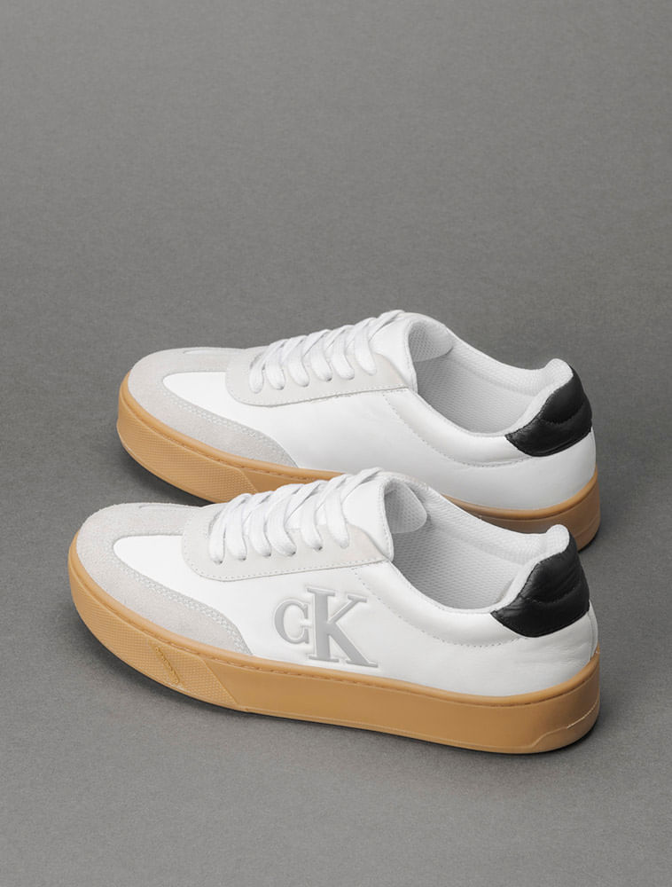 CF5OC43TE565_0900_3-TENIS-CKJ-PALITO-EMBOSSED-CK