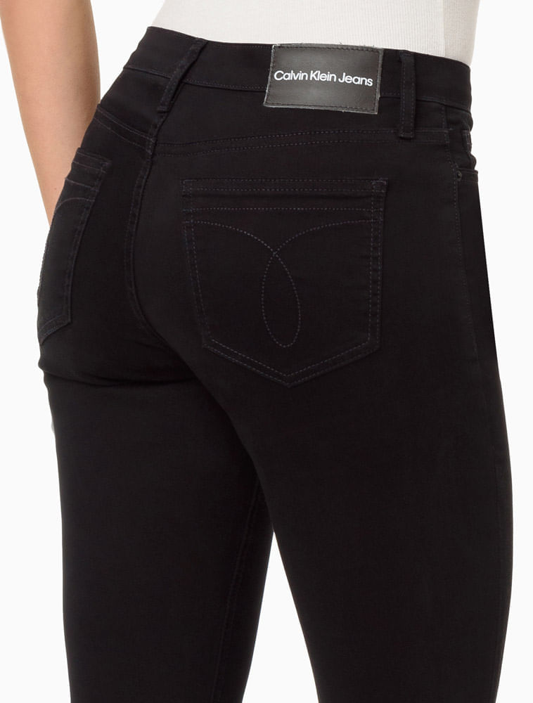 CKJF07_0987_4-CALCA-COLOR-INFINITE-BLACK---WHITE