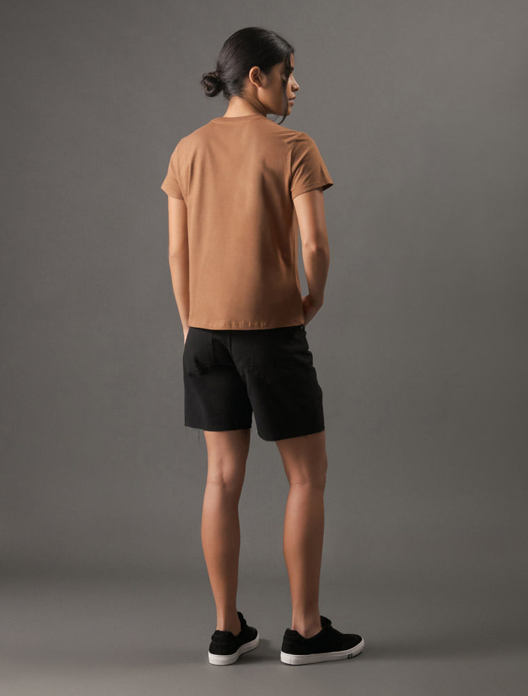 CKJF106H_0769_2-CAMISETA-CKJ-FEM-LOGO-EMBOSSED