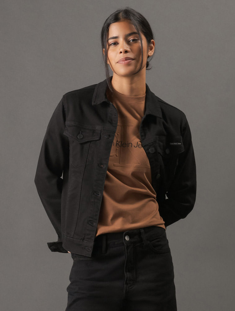 CKJF106H_0769_5-CAMISETA-CKJ-FEM-LOGO-EMBOSSED