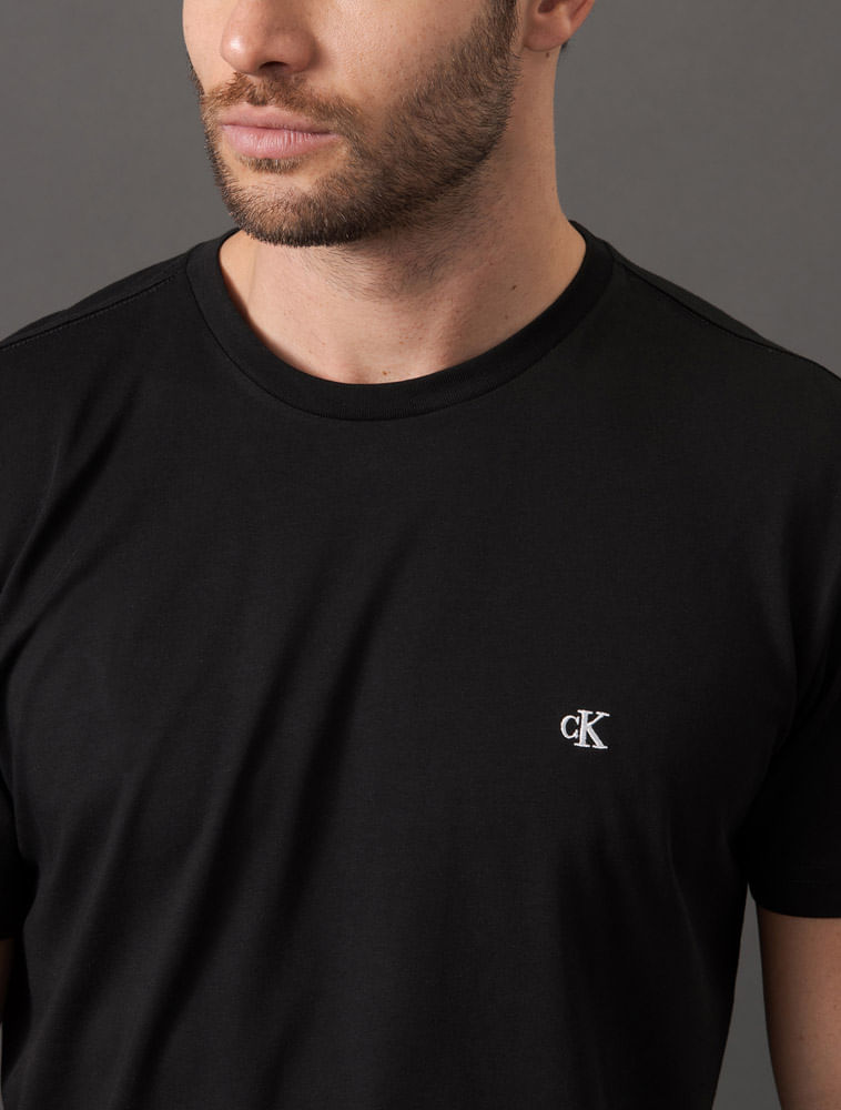 CKJM122_0987_4-CAMISETA-MC-CKJ-MASC-CK-BORDADO