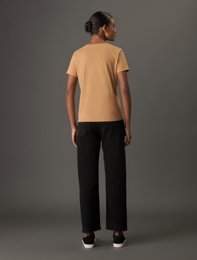 CKJF123H_0749_2-CAMISETA-CKJ-FEM-DECOTE-V-REISSUE