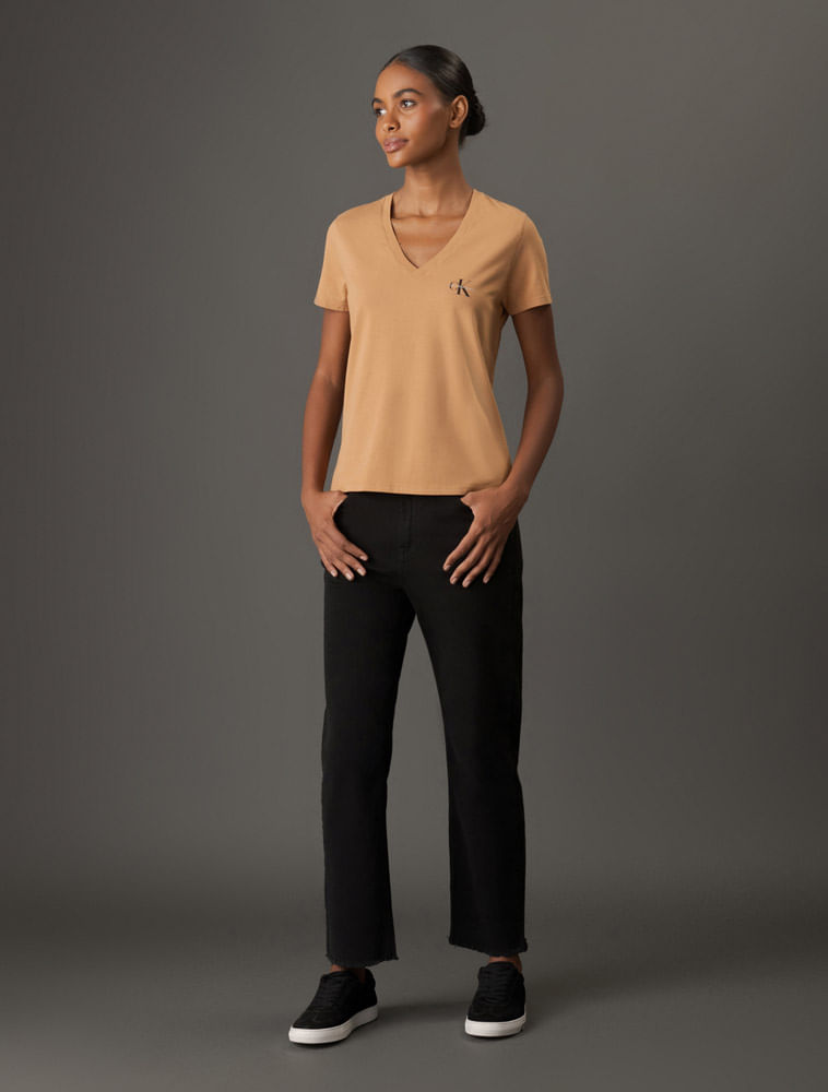CKJF123H_0749_3-CAMISETA-CKJ-FEM-DECOTE-V-REISSUE
