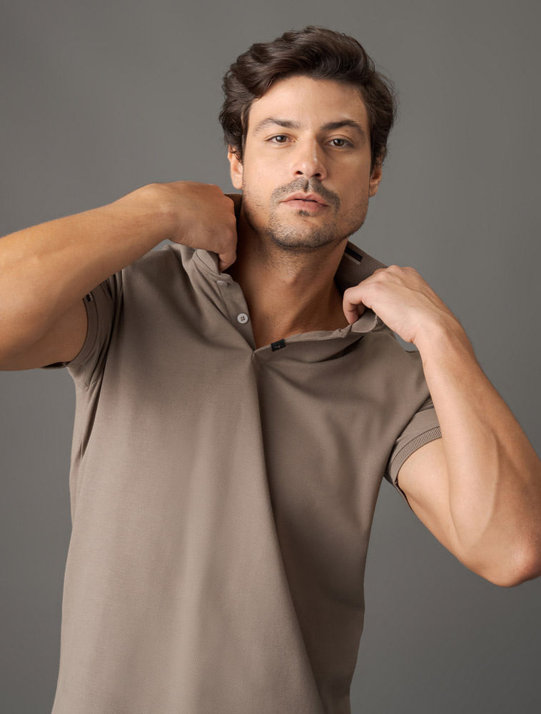 CM5OC02PS740_0716_5-POLO-MC-CKJ-MASC-MEIO-FRISO