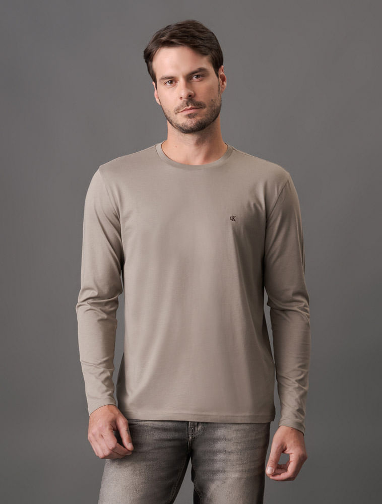 CM5OC01TL900_0716_1-CAMISETA-ML-CKJ-MASC-CK-BORDADO